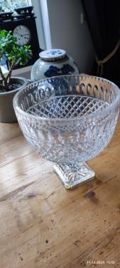 Grote kristallen bocaal.