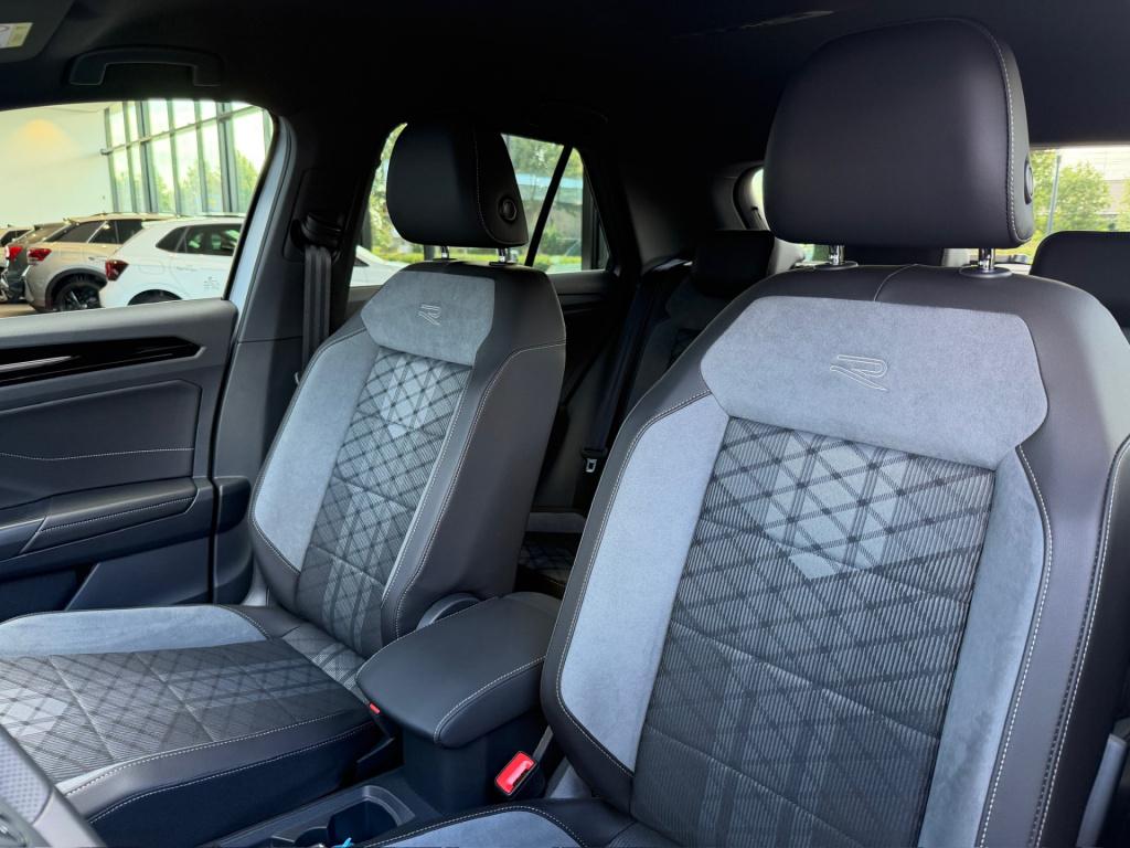 Volkswagen T-roc 1.5 tsi 150pk dsg r-line | camera | keyless | elek. achter