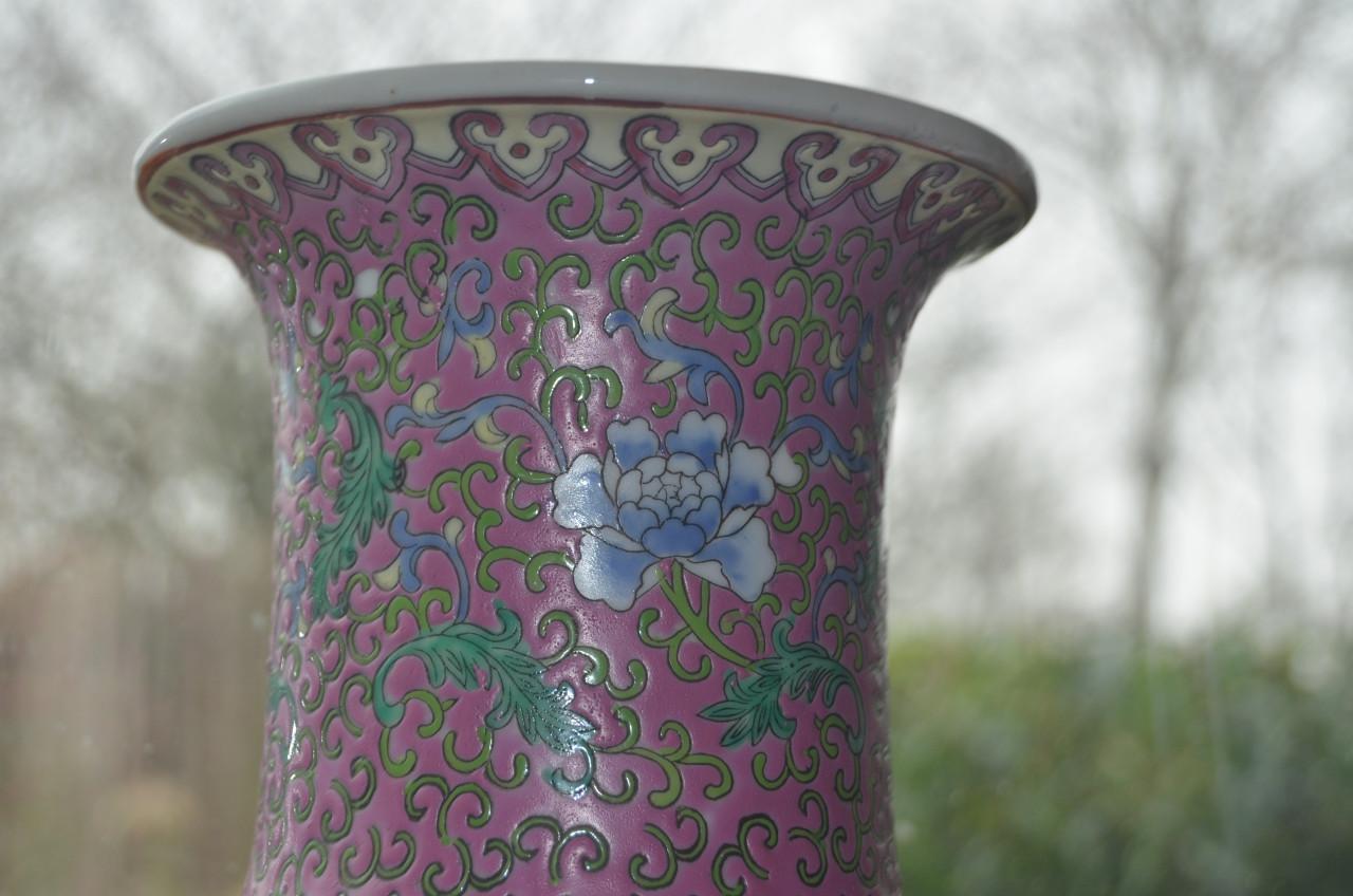 Mooie grote Chinese vaas, gesigneerd/gemerkt (2)