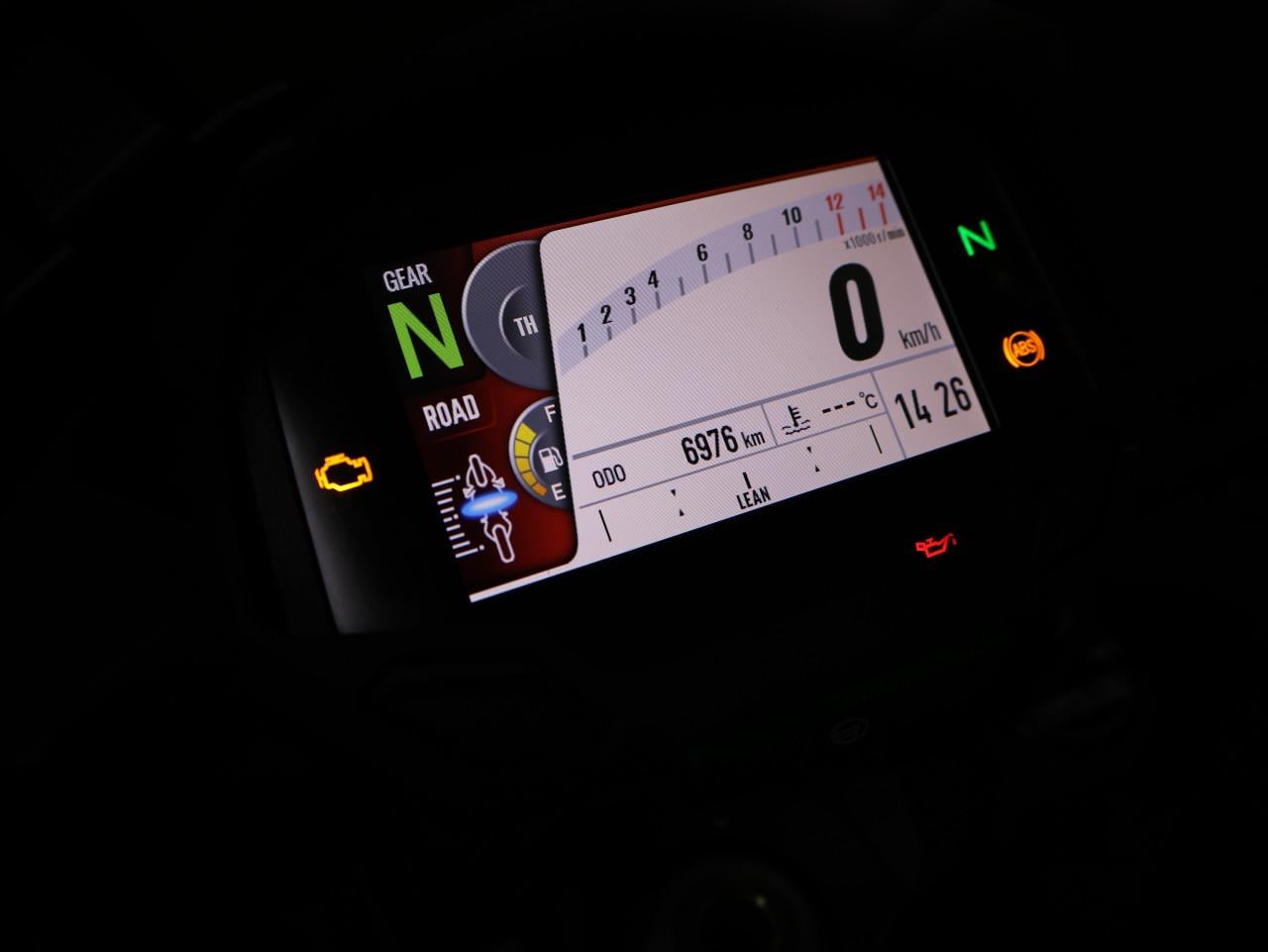 Z H2 SE PERFORMANCE | Carbon