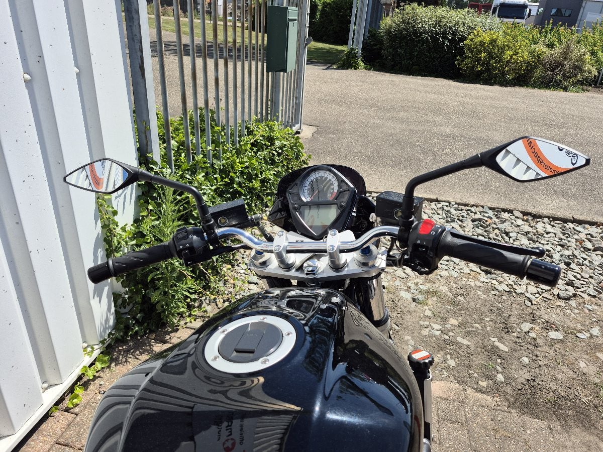 Suzuki SV1000N uit 2006, dikke naked bike