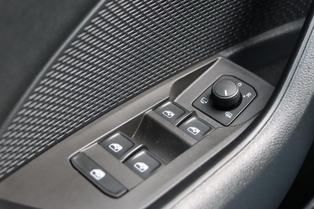 Skoda Octavia combi 1.4 tsi iv phev business edition 204pk dsg6 | stoelverw