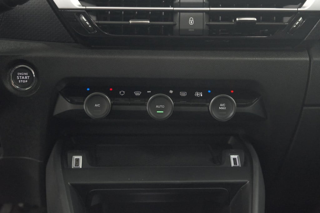 Citroen Ë-c4 shine 50 kwh | elektrisch panoramadak | camera | adaptieve cru