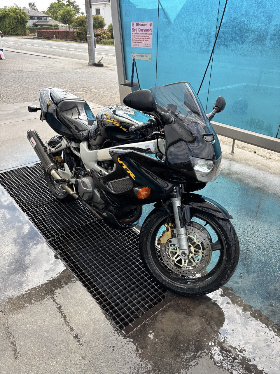 Honda VTR 1000F