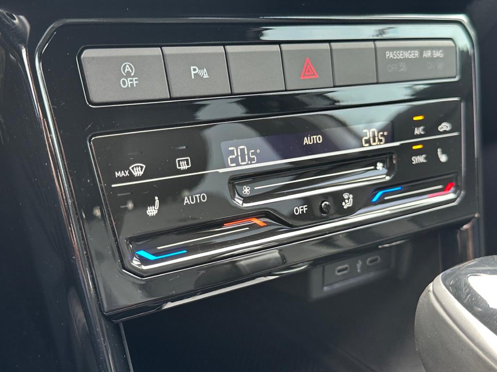 Volkswagen T-cross 1.5 tsi 150pk dsg 2x r-line | camera | virtual cockpit |