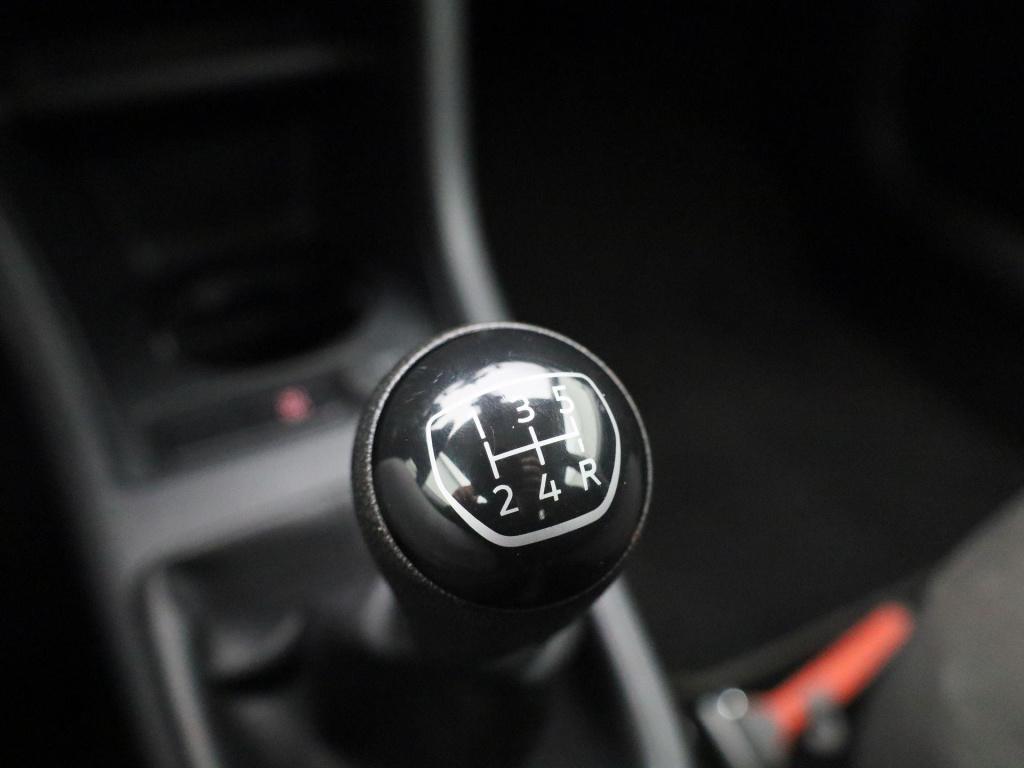 Volkswagen UP! 1.0 | dab | bluetooth | airco | 5-deurs