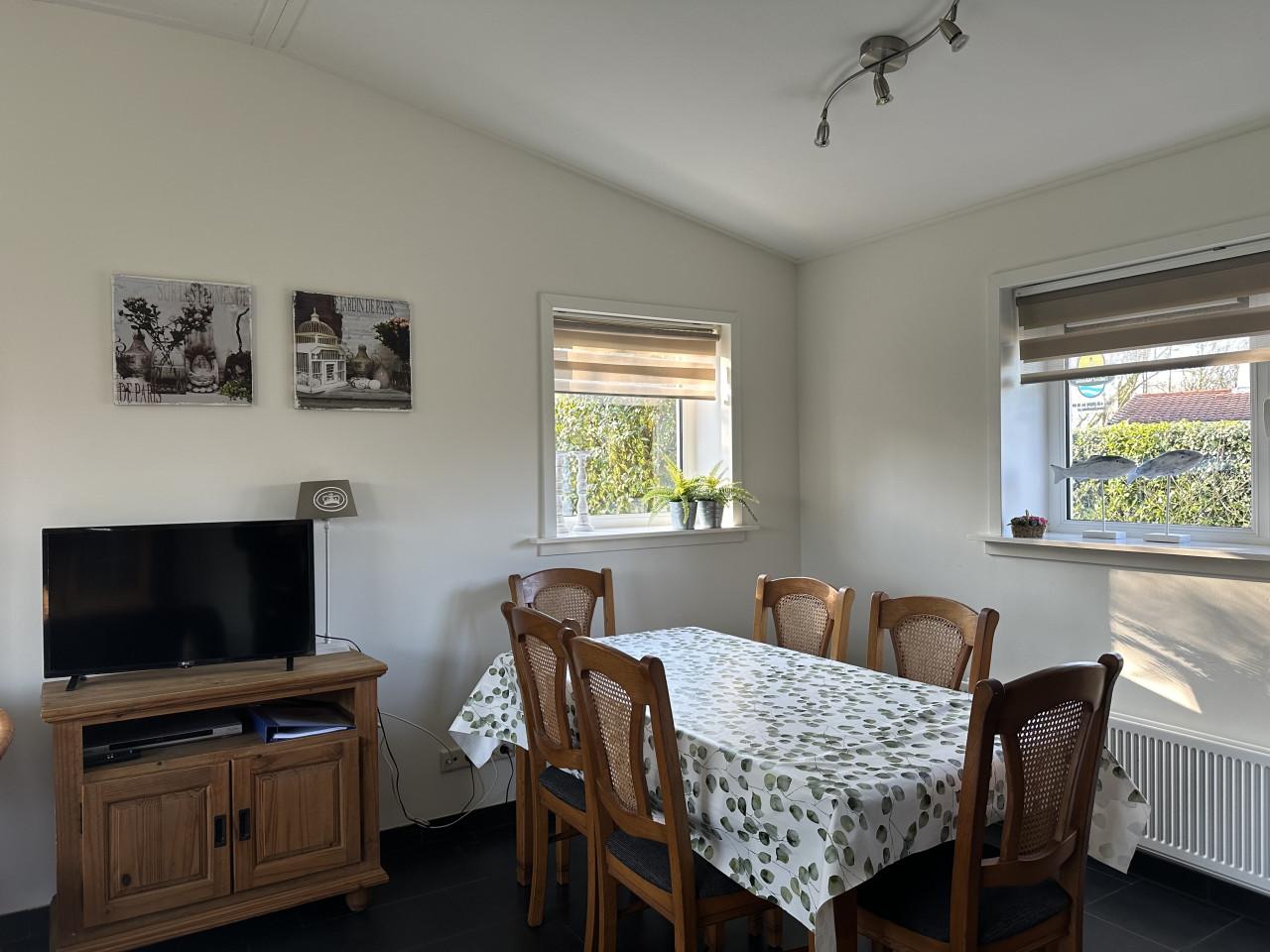 TE HUUR Westkapelle 6 persoons woning gemeubileerd