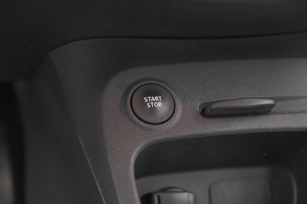 Renault Captur 0.9 tce limited | trekhaak | navigatie | pack comfort | park