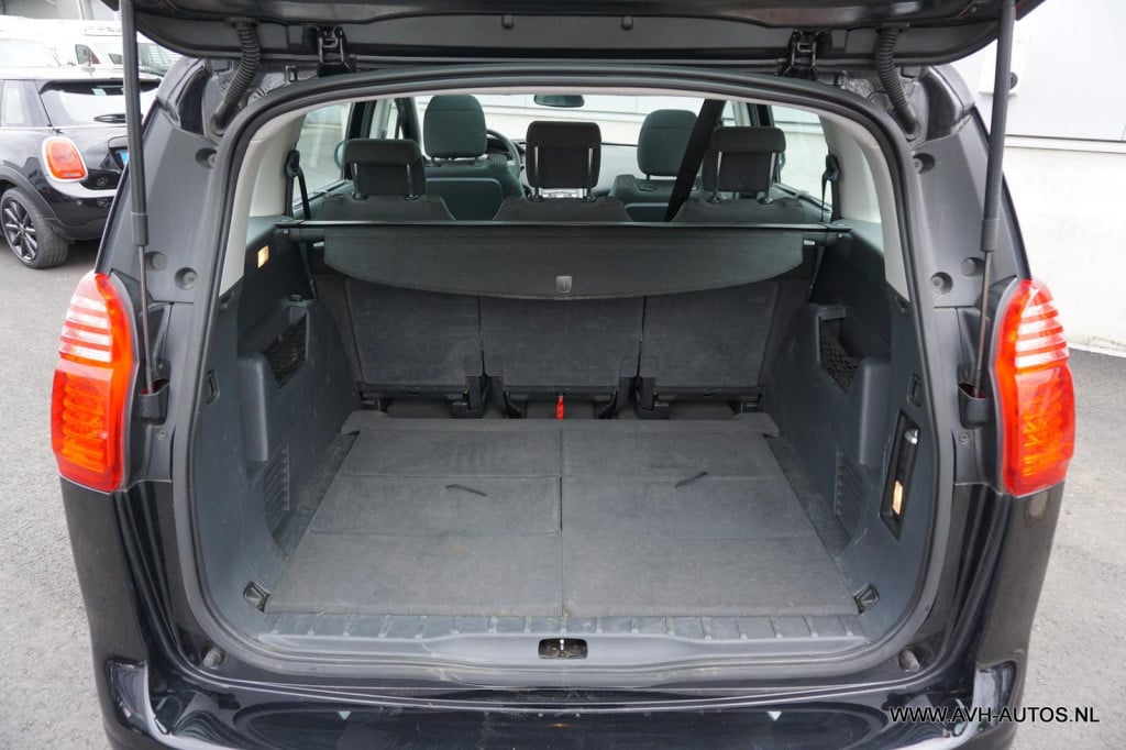 Peugeot 5008 1.6 thp active 5 - persoons!