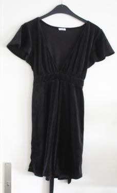 Zwarte velours jurkje  maat one size