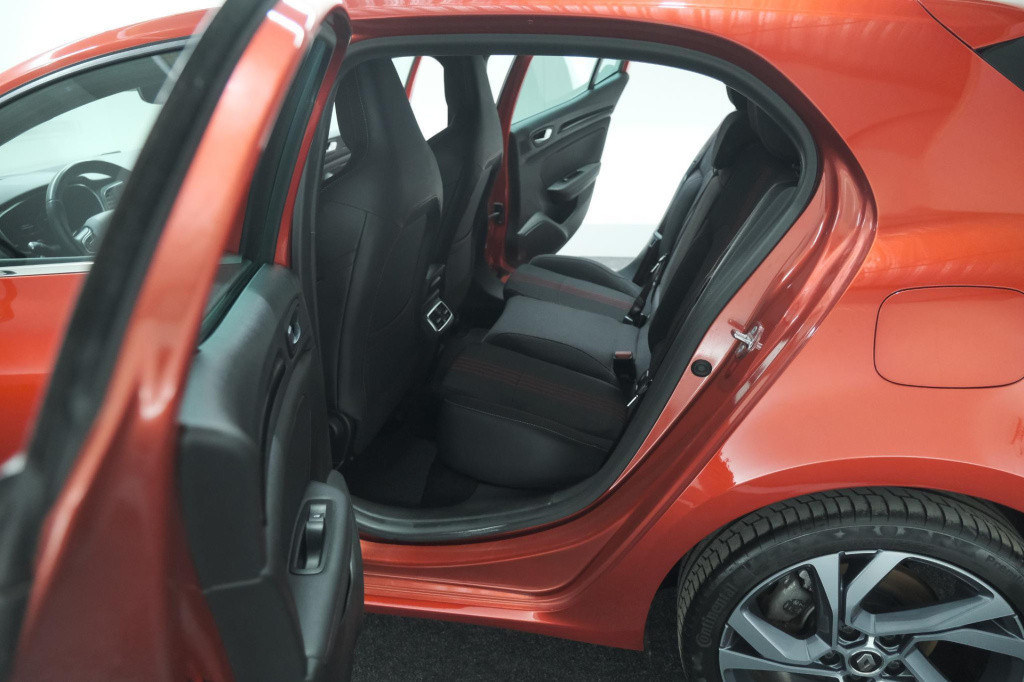 Renault Megane 1.6 plug-in hybrid 160 r.s. line | camera | head-up display 