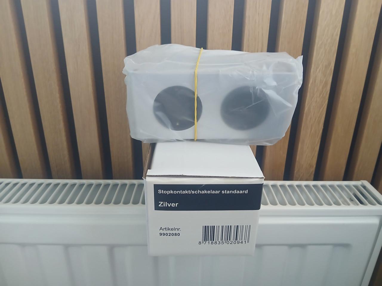 Stopcontact en licht schakelaar