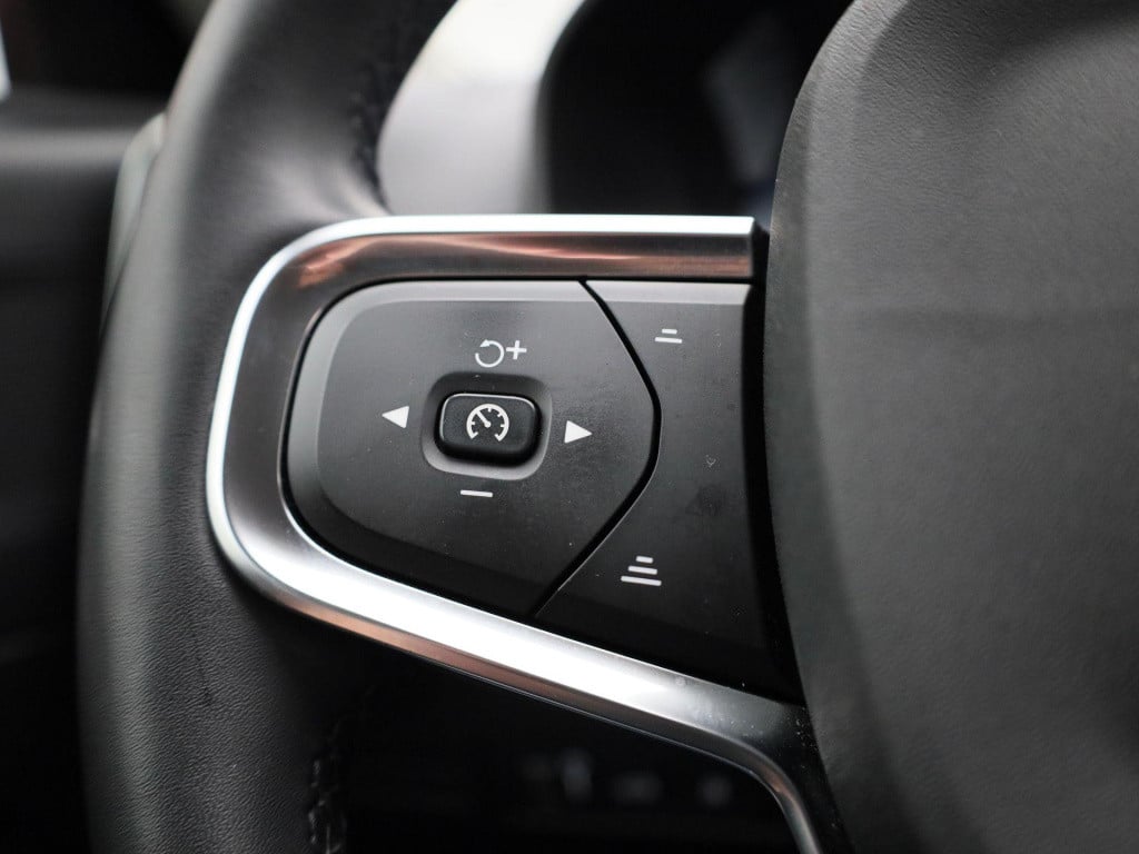 Volvo XC40 1.5 t5 recharge inscription expression | navigatie | camera | cl