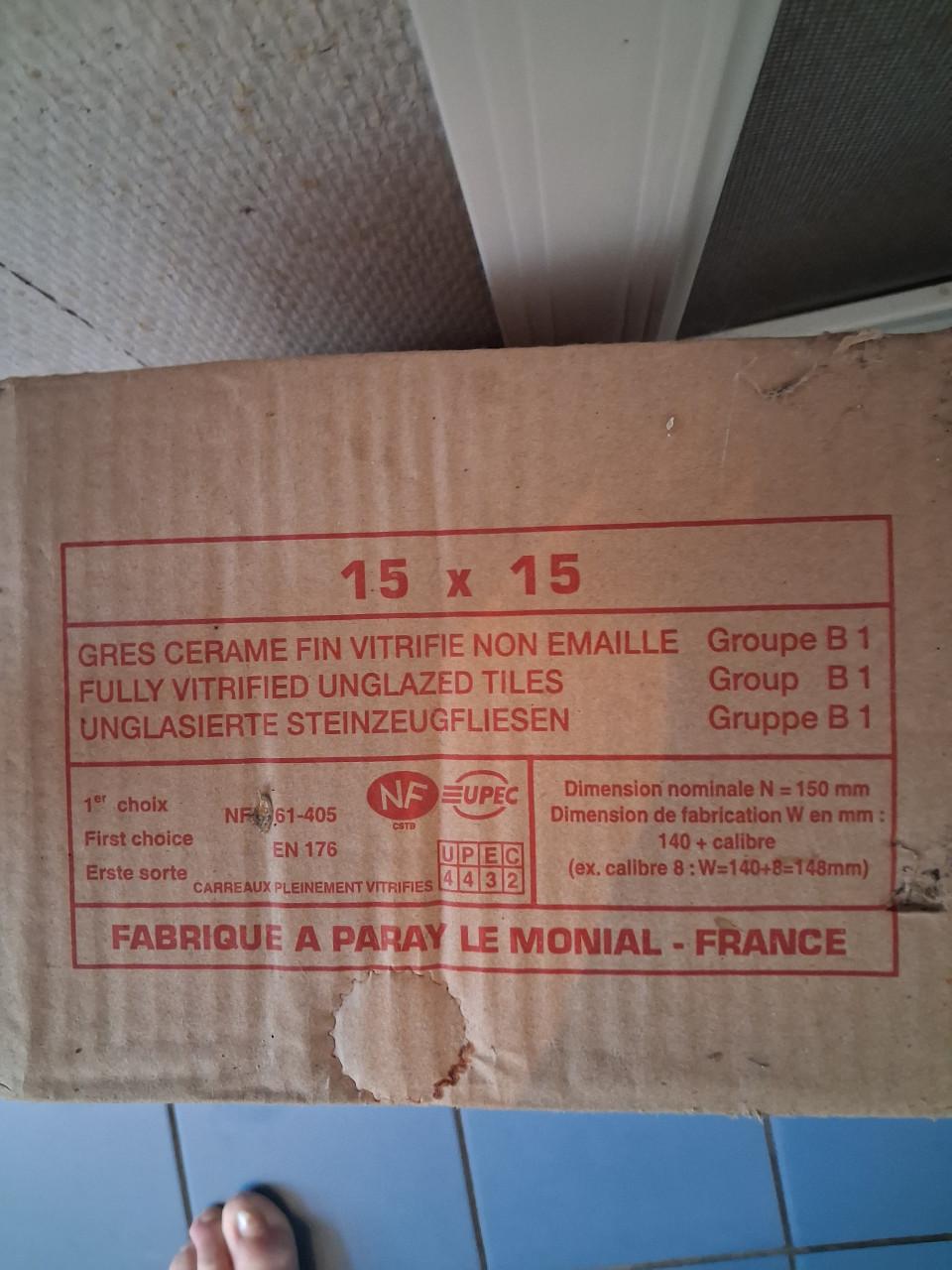 Tegels, blauw, restpartij