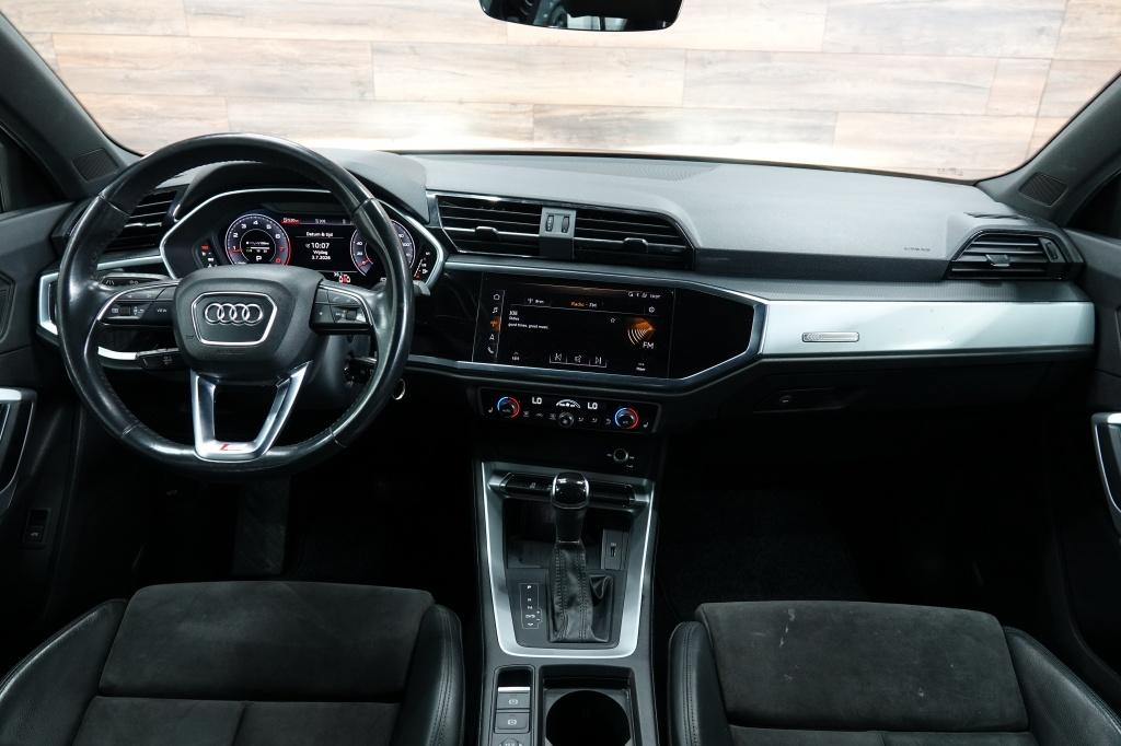 Audi Q3 35 tfsi s edition | pano | camera | stoelverw. |