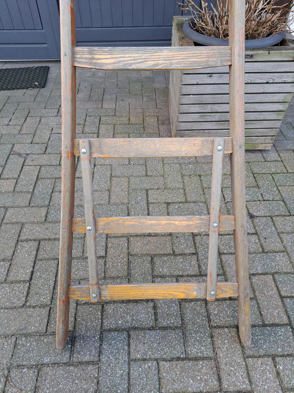 Stevige houten uitschuif ladder 2 x 12 treden