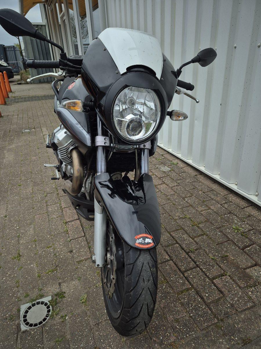 Moto Guzzi 1200 Sport uit 2008