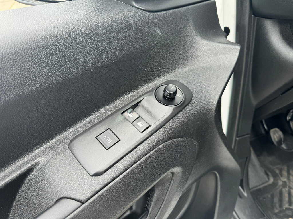 Citroen Berlingo 1.6 bluehdi club airco / cruise controle / navi / euro 6