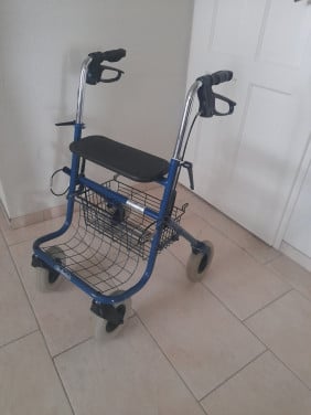 Rollator ( in goede staat )