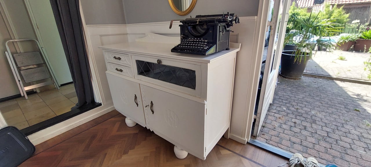 Kastje, commode, buffetkast, dressoir