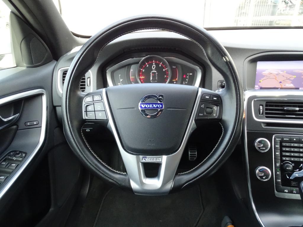 Volvo V60 2.0 t4 business sport r-design | leder | pano | trekhaak