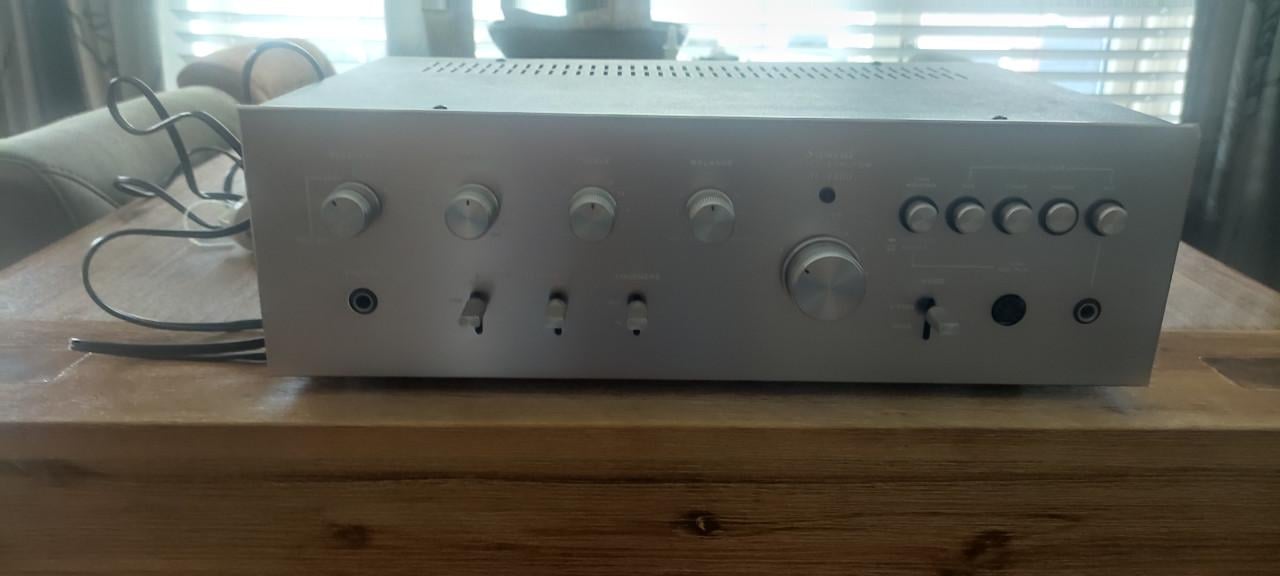 Sansui au-4400 versterker