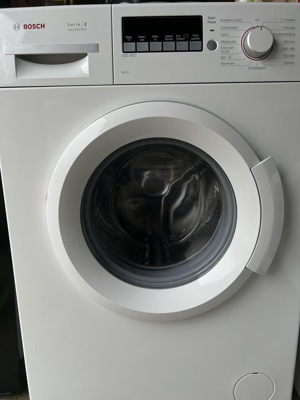 Weinig gebruikte Bosch serie 2 A+++ klasse wasmachine 6 kg. 1400 toren