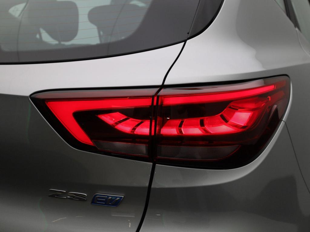 MG Zs Ev ev long range luxury 70 kwh