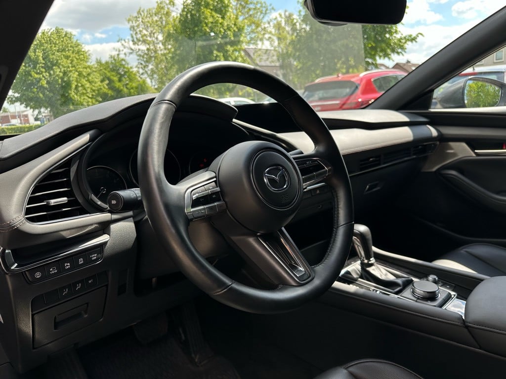 Mazda 3 2.0 sa-x luxury // homura uitvoering // 180pk versie //