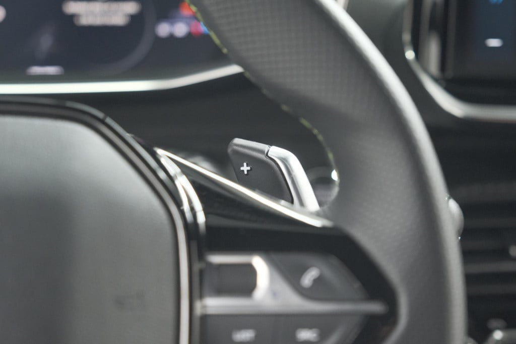Peugeot 2008 puretech 130 eat8 gt | 360 camera | adaptieve cruise control |