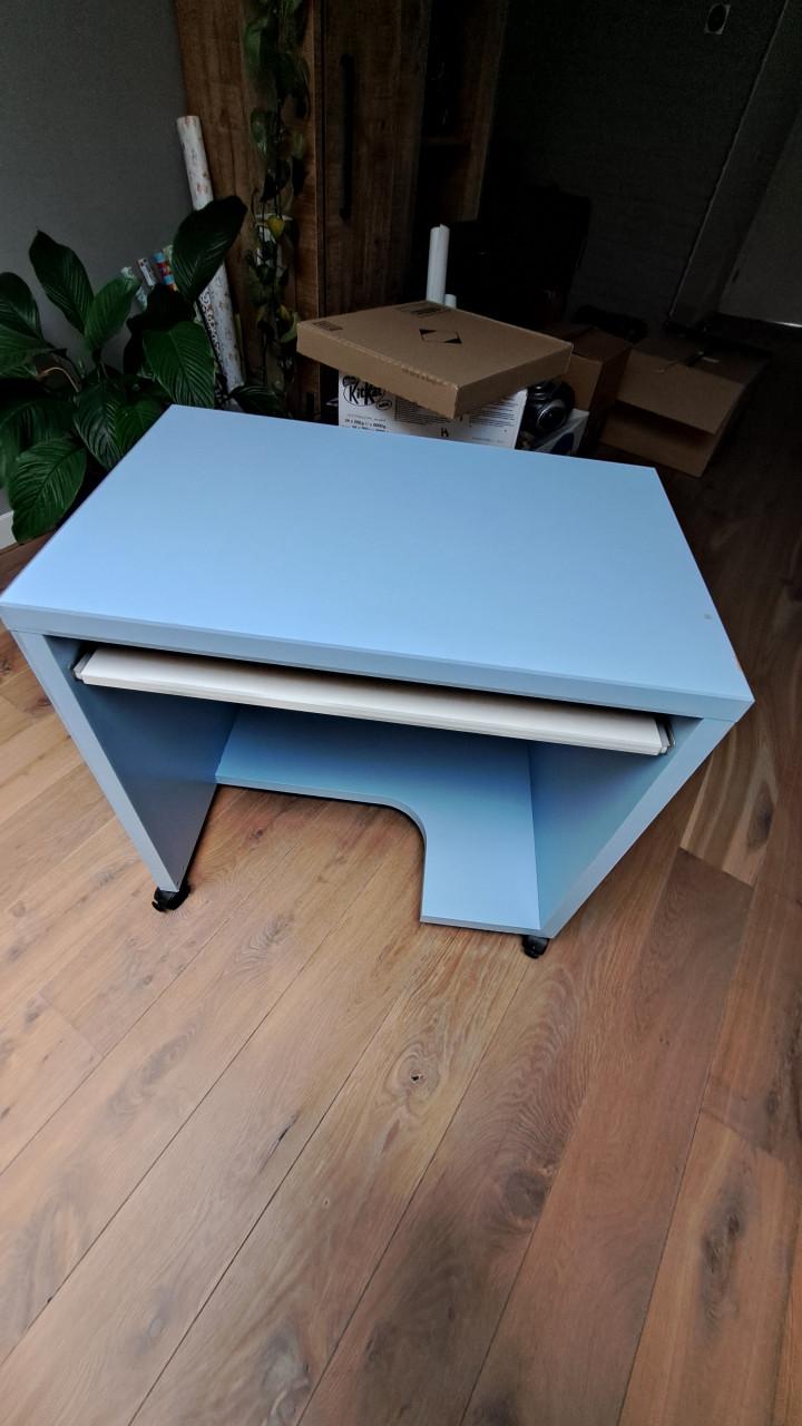 Bureau lichtblauw