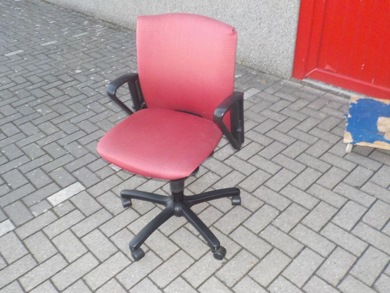 Bureau stoel mooie kwaliteit in zeer goede staat
