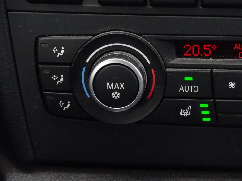 BMW X1 sdrive18i executive | bluetooth | stoelverwarming | 18"