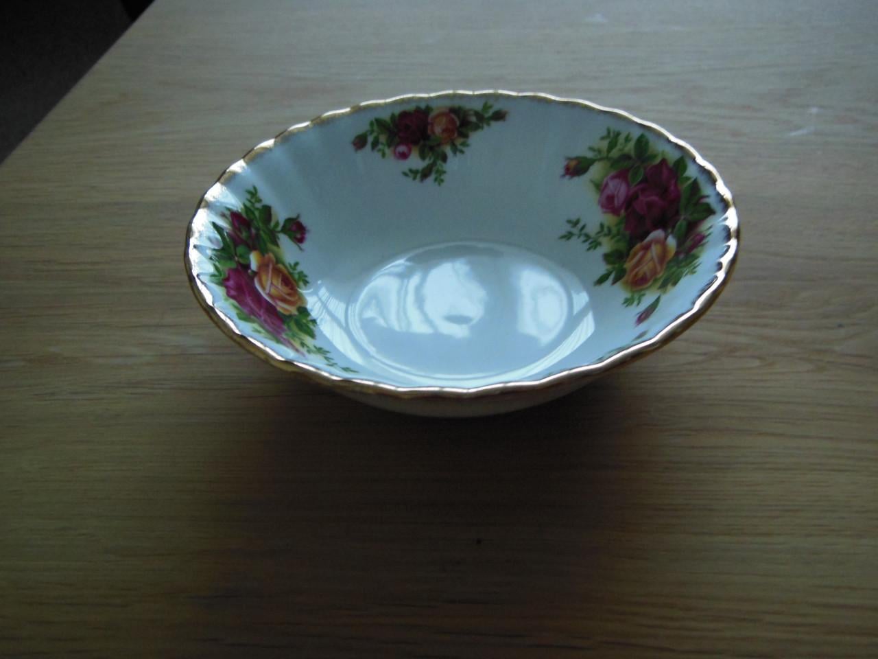 Mooi schaaltje van Royal Albert