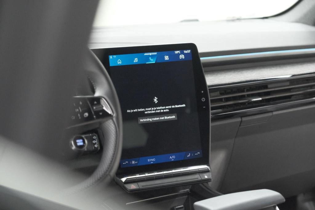 Renault Austral 1.2 e-tech full hybrid 200 techno | 360 camera | panoramada