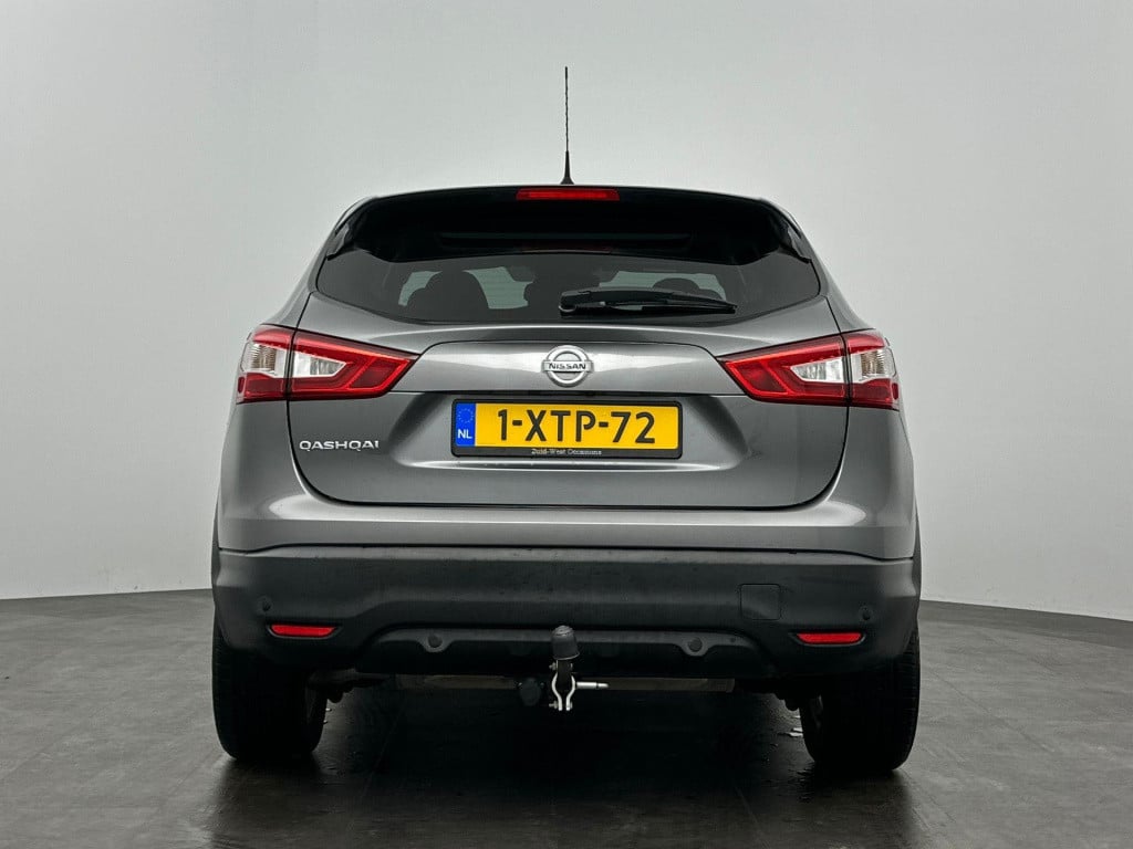 Nissan Qashqai 1.2 connect edition automaat pano camera clima cruise