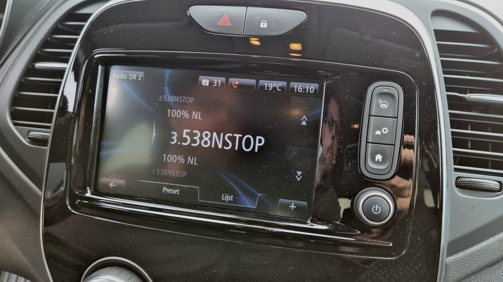 Renault Captur 1.2 tce intens | led | automaat | cruise | airco | camera | 