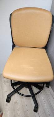 Ahrand bureau/baliestoel vintage