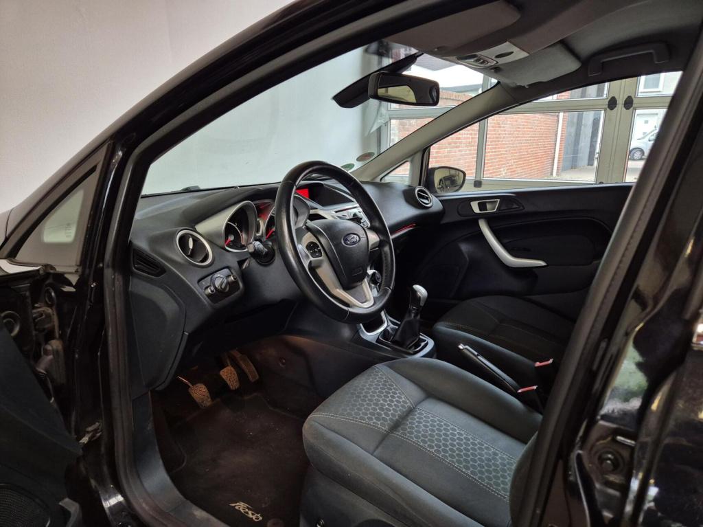 Ford Fiesta 1.25 titanium / distributieriem vervangen / koppeling vervangen