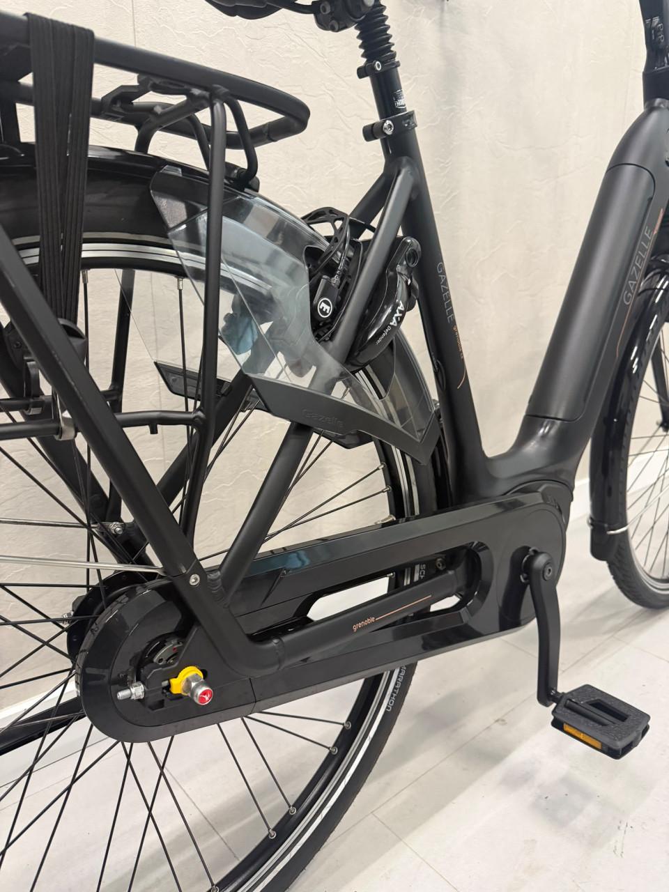 Gazelle Grenoble C8 HMB Bosch Active Line Plus 3993KM 53CM 500Wh