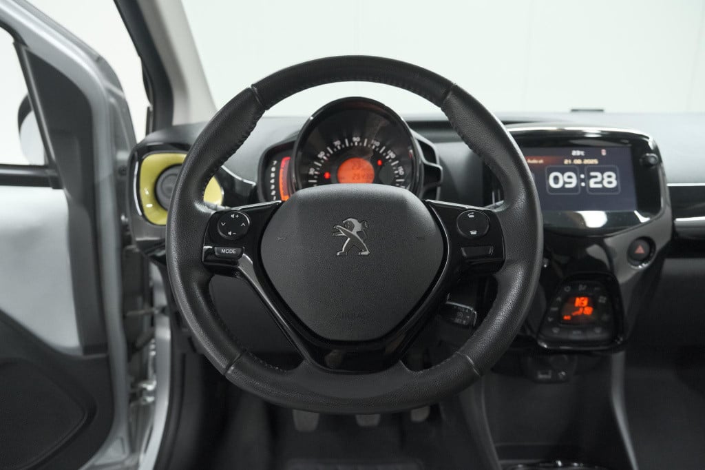 Peugeot 108 1.0 e-vti allure | unieke kilometerstand | camera | climate con