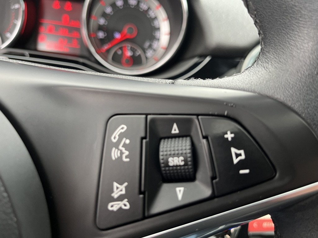 Opel Adam 1.2 glam