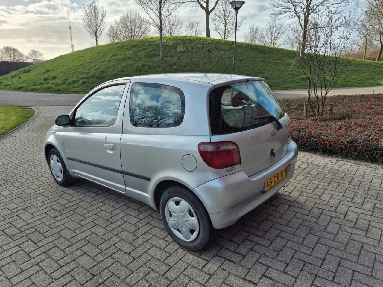 Toyota Yaris 1.0 Bouwjaar 1999 zuinig en betrouwbaar