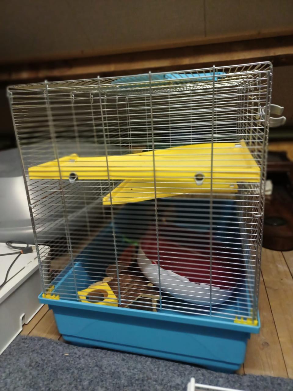 TK: grote hamsterkooi met accessoires, zgan