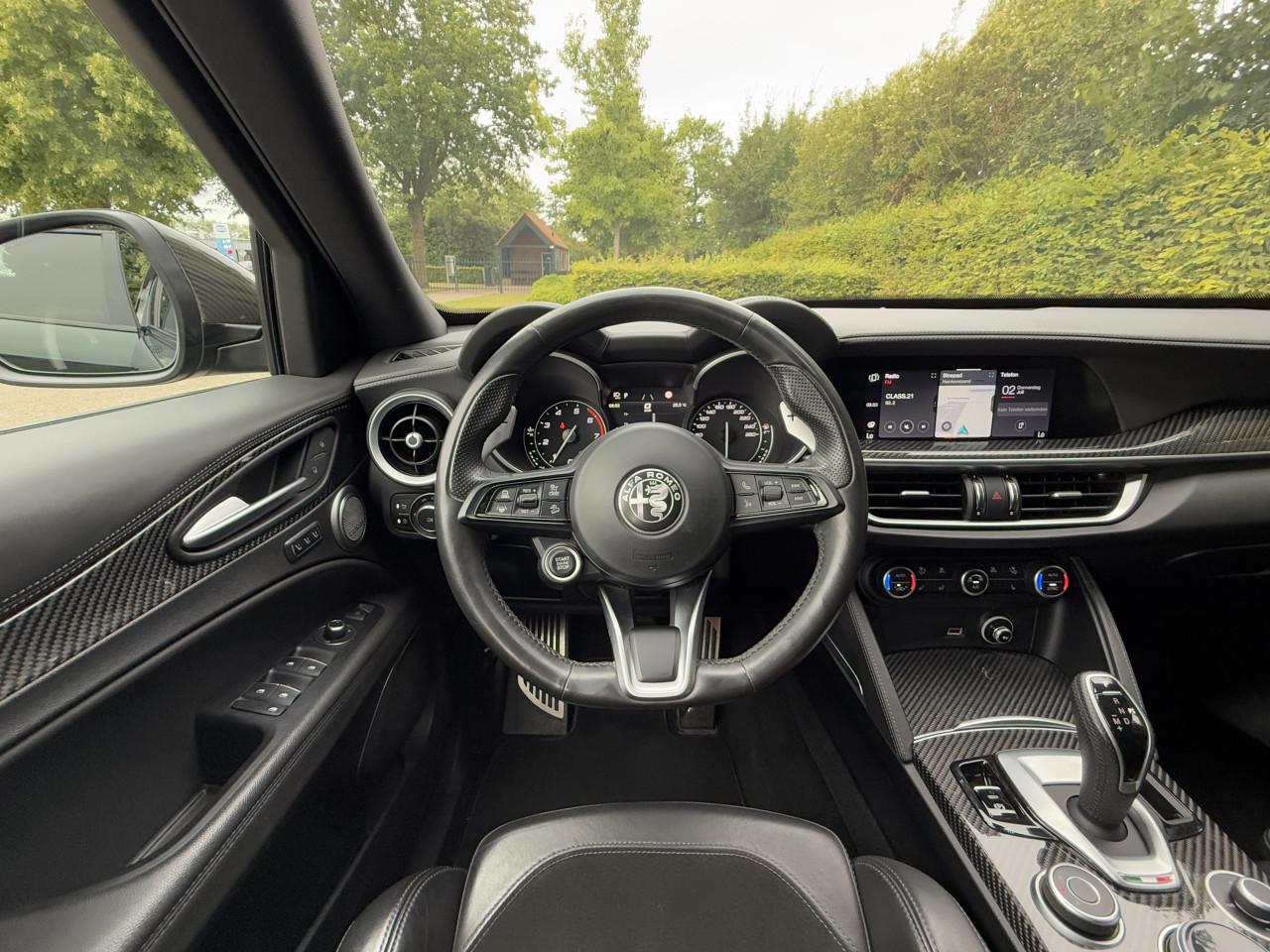 Alfa Romeo Stelvio - Veloce TI Q4 Verde Visconti Luxe uitgerust Carbon