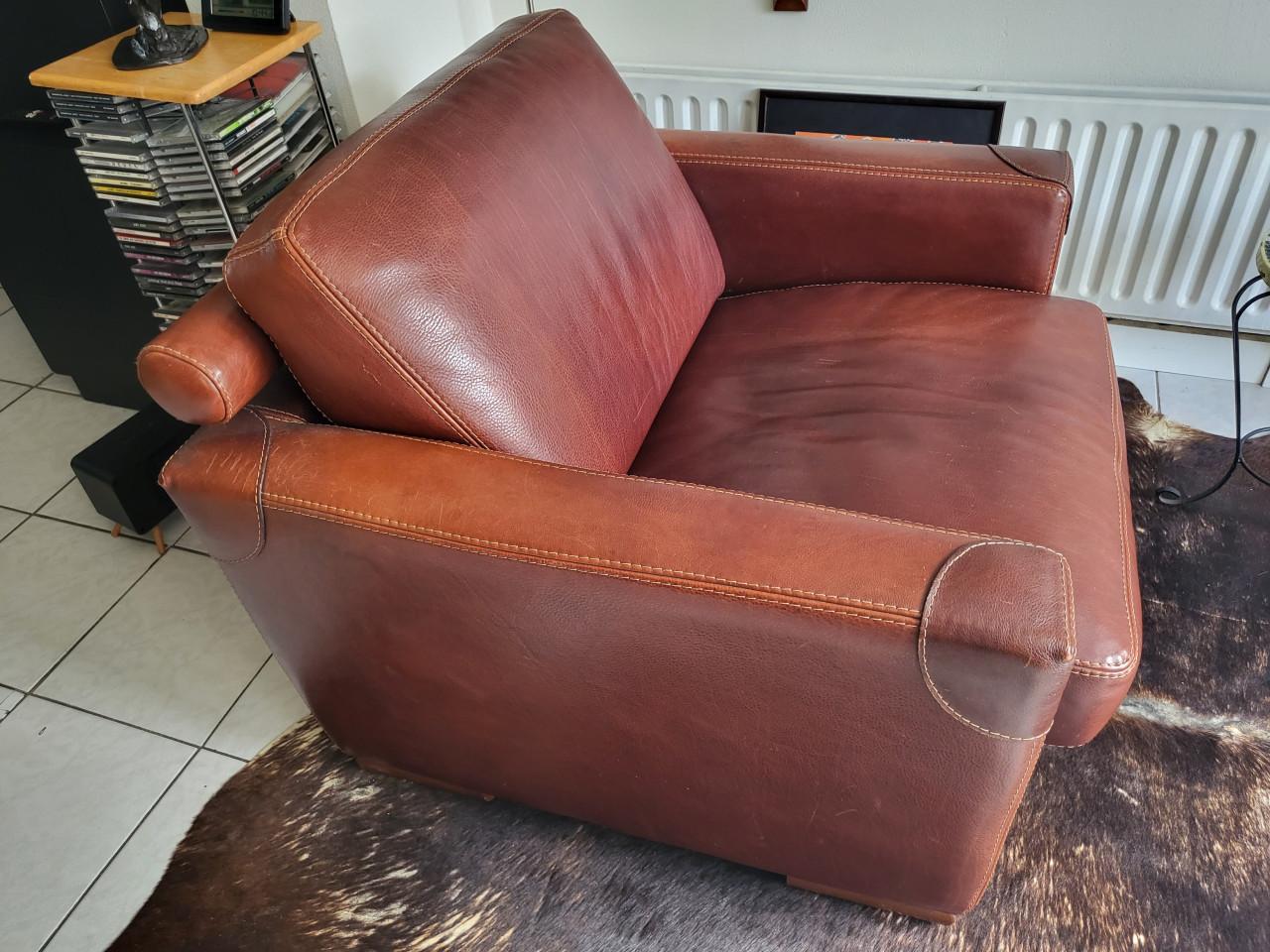 Te koop  leren fauteuil