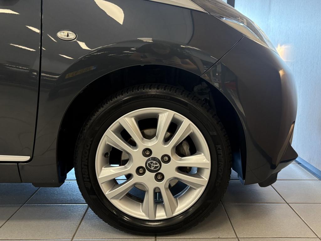Toyota Aygo 1.0 vvt-i x-joy