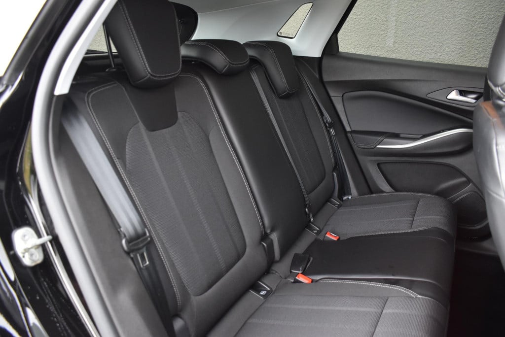 Opel Grandland 1.2 turbo business elegance