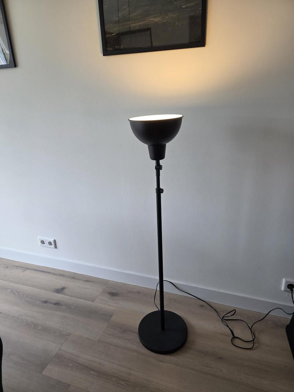 Staande lamp zwart ikea Skurup