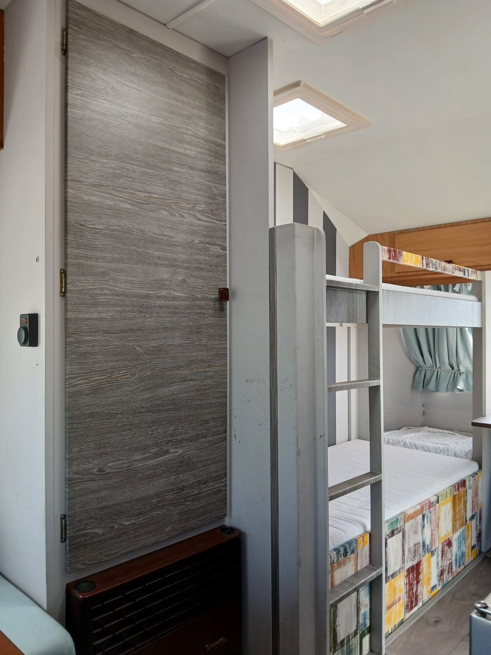Caravan Avento 395 T Luxe (stapelbed)